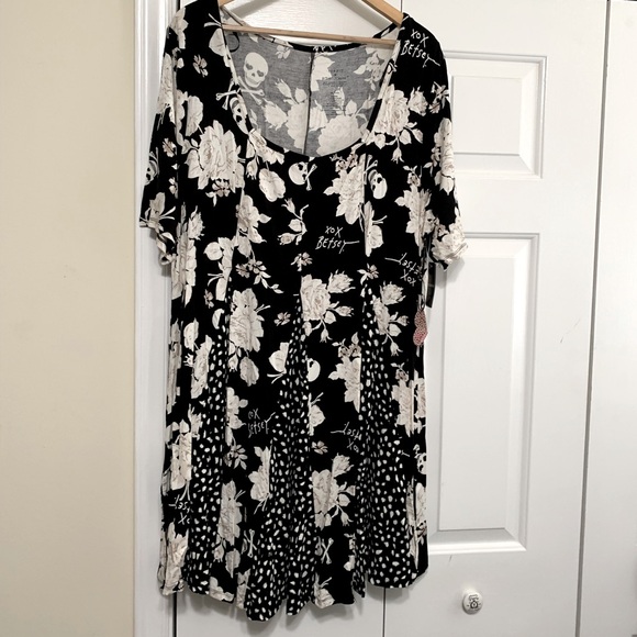 Betsey Johnson Torrid Skull Floral Stretch Jersey Knit Dress - 3X - 22/24 NEW - Picture 2 of 9
